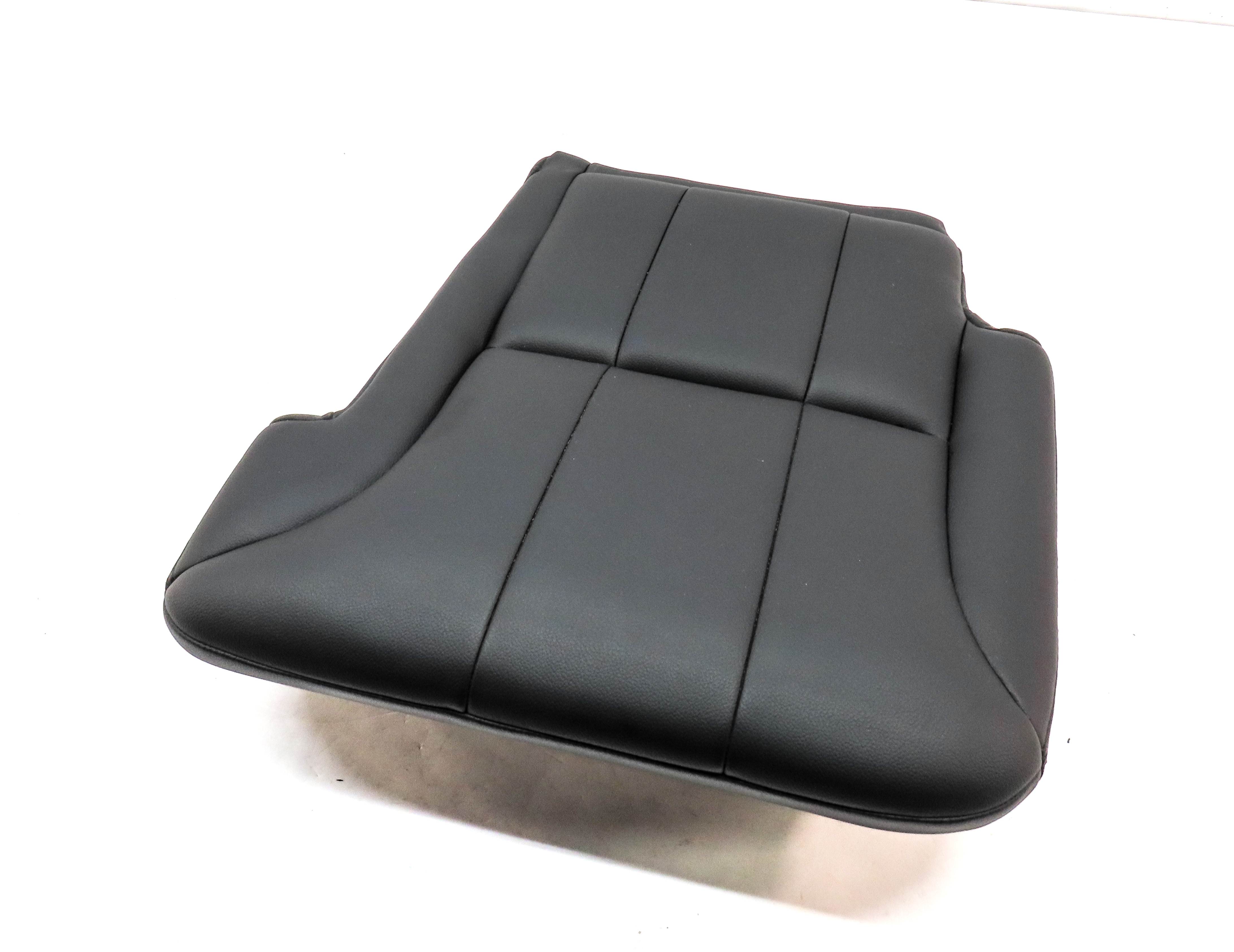 2017 LAND ROVER DISCOVERY (L462) REAR LEFT 3rd ROW BOTTOM SEAT CUSHION (BLACK) — exact item pictured